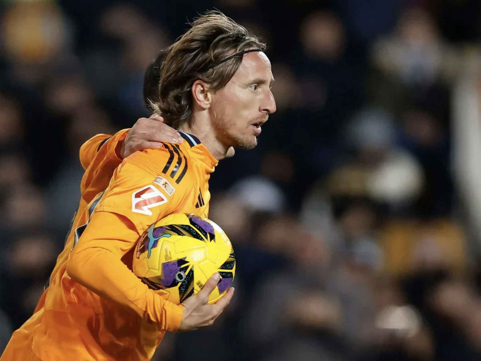 足球中超重金投入青训，多所足球学校开建