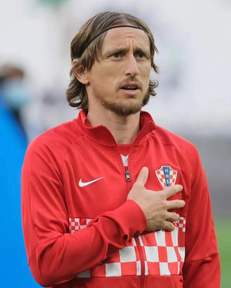 纳格尔斯曼：巴库将顶替基米希首发，约纳坦-塔佩戴队长袖标